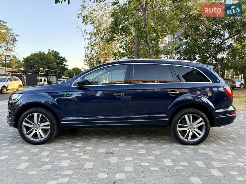 Внедорожник / Кроссовер Audi Q7 2012 в Одессе