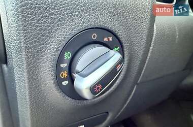 Позашляховик / Кросовер Audi Q7 2012 в 