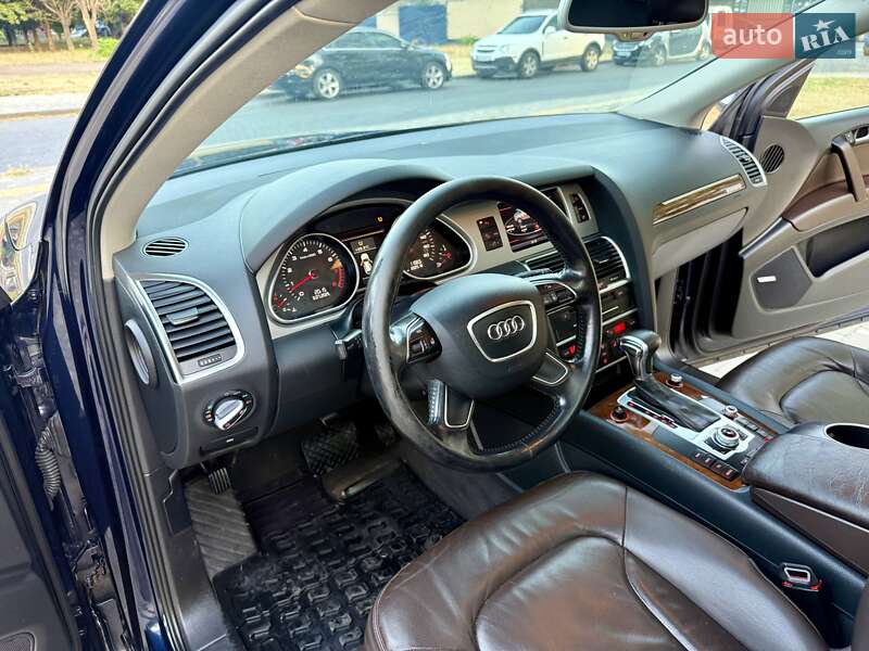 Внедорожник / Кроссовер Audi Q7 2012 в Одессе
