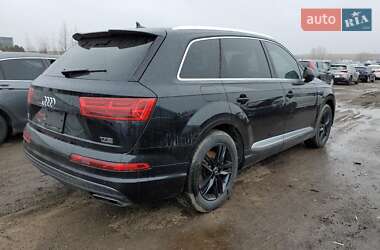 Внедорожник / Кроссовер Audi Q7 2018 в 