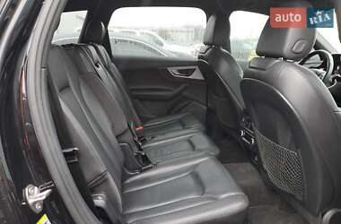 Внедорожник / Кроссовер Audi Q7 2018 в 