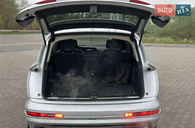 Внедорожник / Кроссовер Audi Q7 2014 в 
