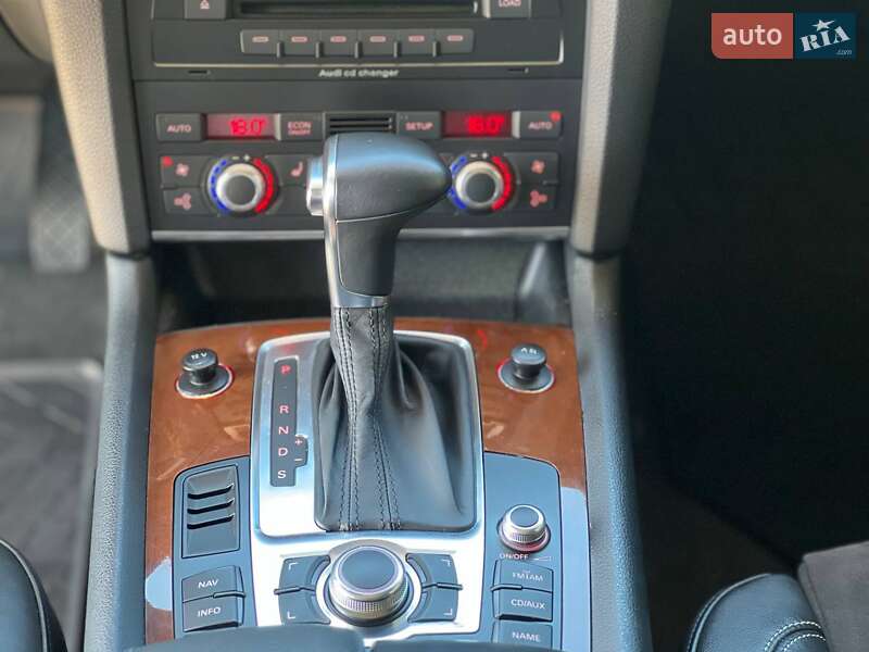 Внедорожник / Кроссовер Audi Q7 2009 в Одессе