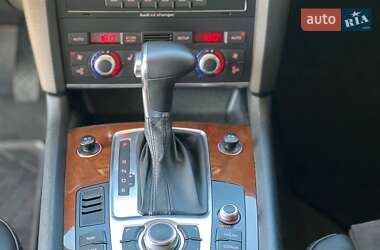 Внедорожник / Кроссовер Audi Q7 2009 в 