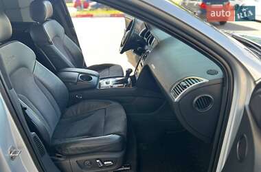 Внедорожник / Кроссовер Audi Q7 2009 в 