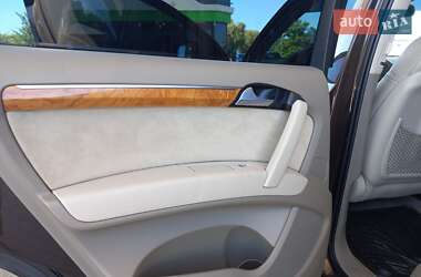 Внедорожник / Кроссовер Audi Q7 2014 в 