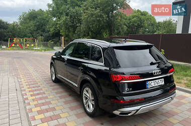 Внедорожник / Кроссовер Audi Q7 2019 в 