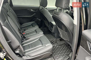 Внедорожник / Кроссовер Audi Q7 2019 в 