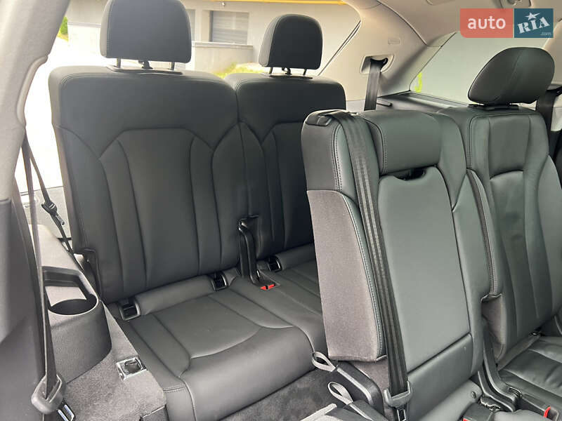 Внедорожник / Кроссовер Audi Q7 2019 в Львове