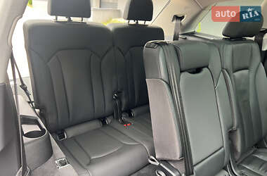 Внедорожник / Кроссовер Audi Q7 2019 в 