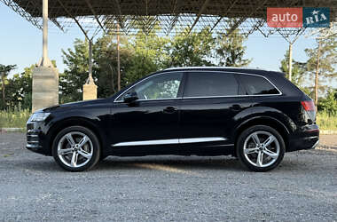 Внедорожник / Кроссовер Audi Q7 2018 в 