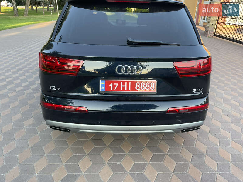 Внедорожник / Кроссовер Audi Q7 2016 в Лубнах