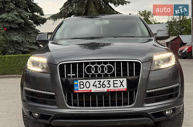 Позашляховик / Кросовер Audi Q7 2013 в 