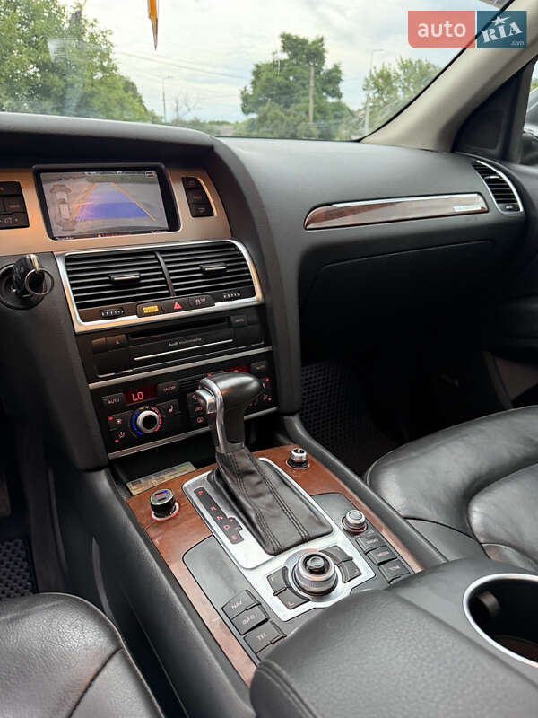 Внедорожник / Кроссовер Audi Q7 2013 в Кременце