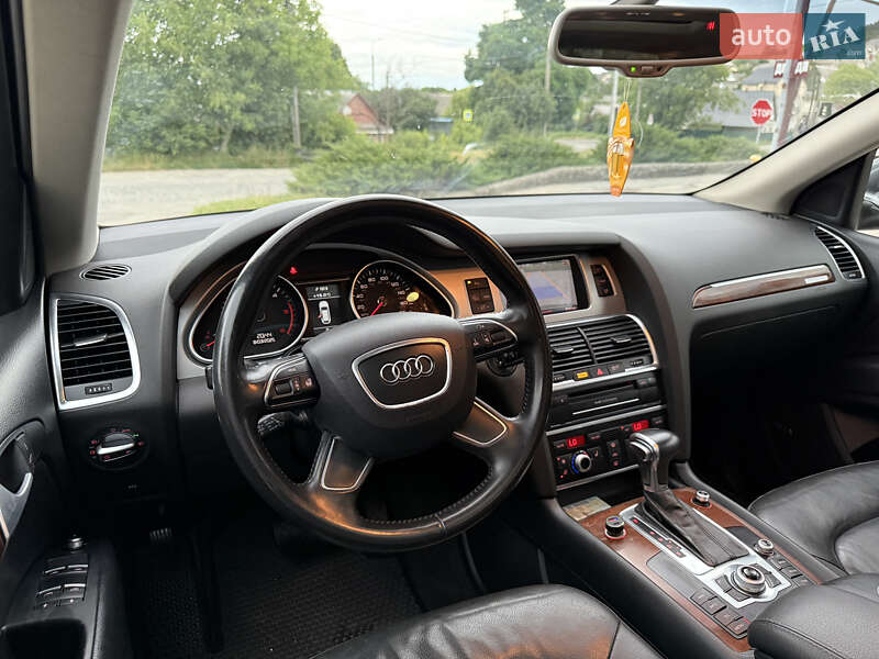 Внедорожник / Кроссовер Audi Q7 2013 в Кременце