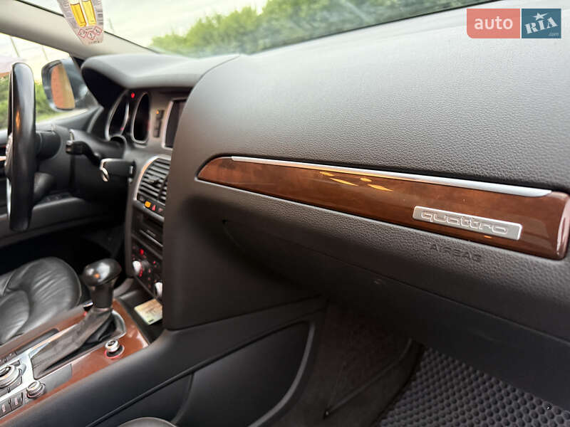 Внедорожник / Кроссовер Audi Q7 2013 в Кременце