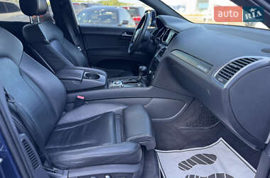 Внедорожник / Кроссовер Audi Q7 2010 в 