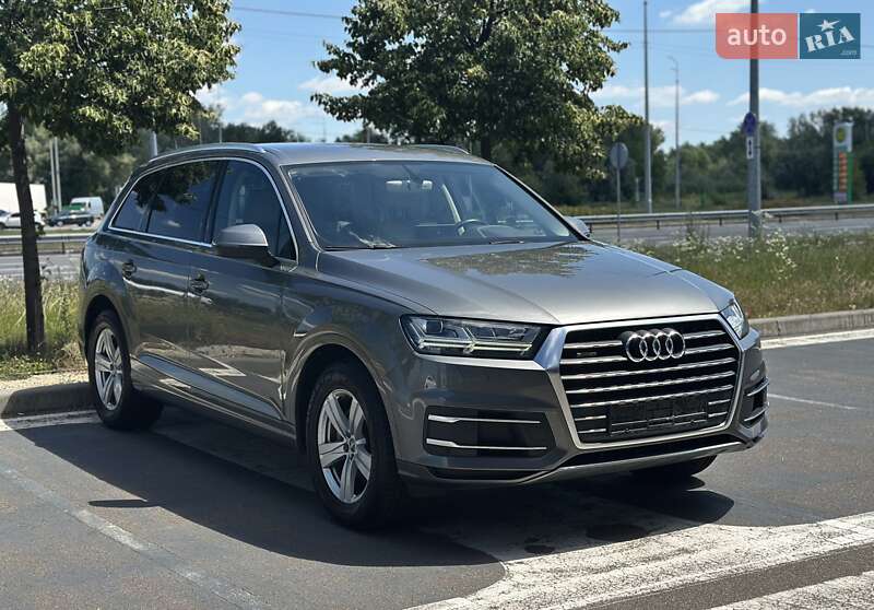 Внедорожник / Кроссовер Audi Q7 2015 в Киеве