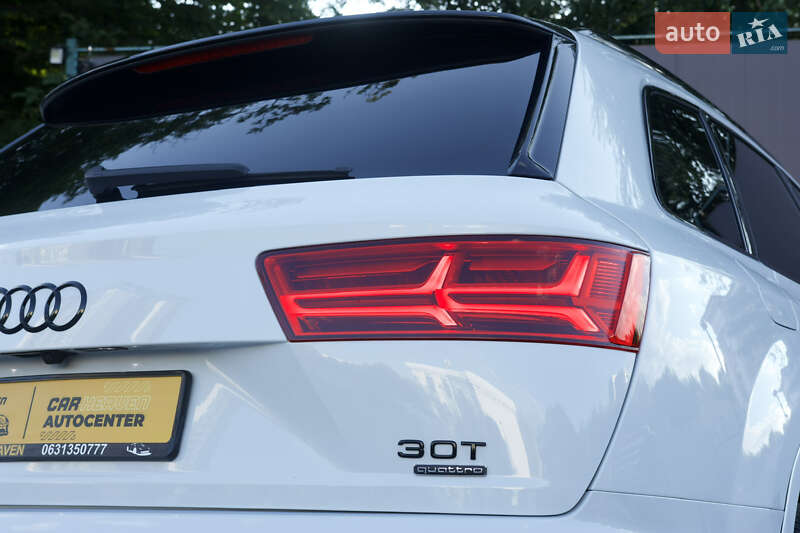 Внедорожник / Кроссовер Audi Q7 2017 в Киеве