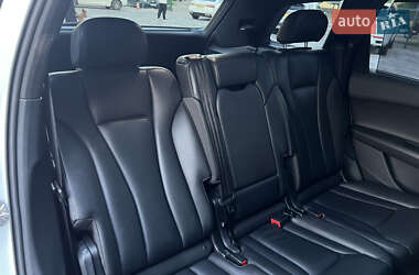 Внедорожник / Кроссовер Audi Q7 2017 в 
