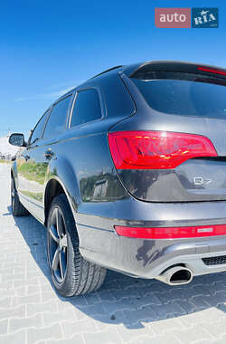 Позашляховик / Кросовер Audi Q7 2014 в 