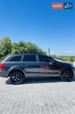 Позашляховик / Кросовер Audi Q7 2014 в 