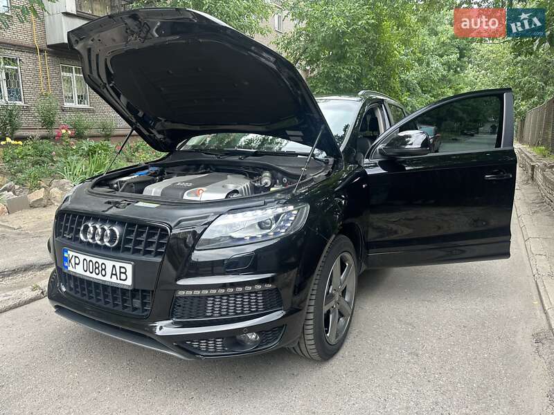 Позашляховик / Кросовер Audi Q7 2013 в Запоріжжі