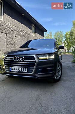 Внедорожник / Кроссовер Audi Q7 2015 в Киеве