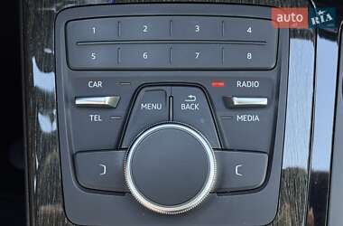 Позашляховик / Кросовер Audi Q7 2016 в 