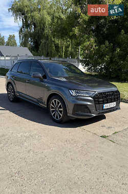 Внедорожник / Кроссовер Audi Q7 2020 в 