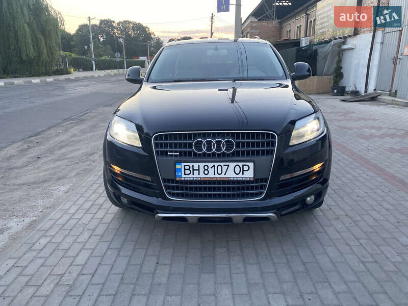 Внедорожник / Кроссовер Audi Q7 2006 в Тростянце