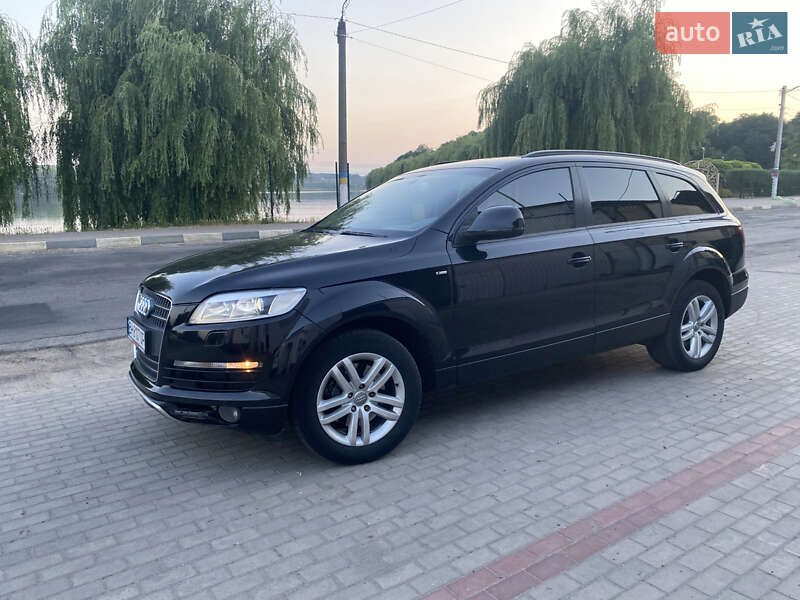 Внедорожник / Кроссовер Audi Q7 2006 в Тростянце
