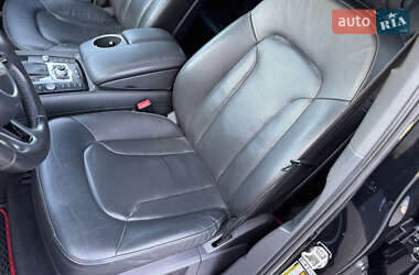 Внедорожник / Кроссовер Audi Q7 2015 в 
