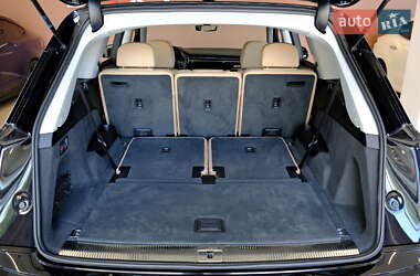 Внедорожник / Кроссовер Audi Q7 2021 в 