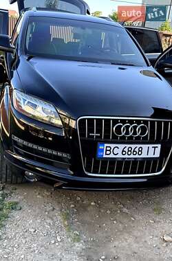 Позашляховик / Кросовер Audi Q7 2012 в 
