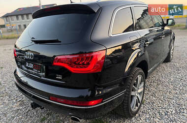 Внедорожник / Кроссовер Audi Q7 2015 в 