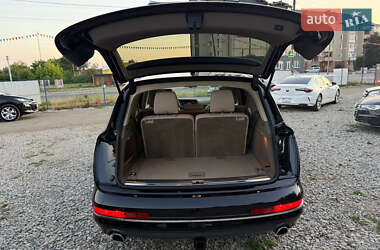 Внедорожник / Кроссовер Audi Q7 2015 в 