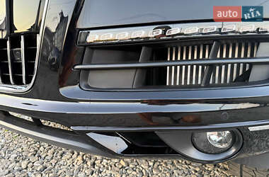 Внедорожник / Кроссовер Audi Q7 2015 в 