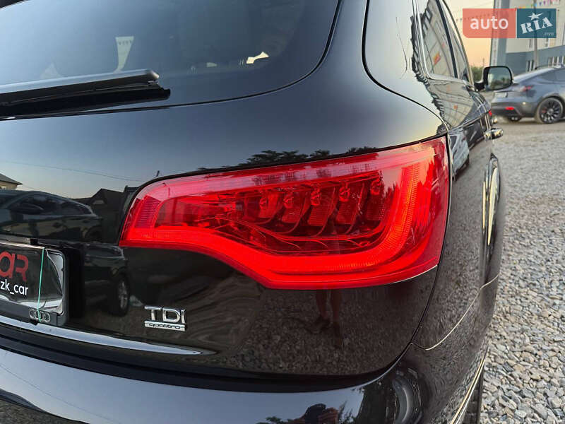Внедорожник / Кроссовер Audi Q7 2015 в Коломые
