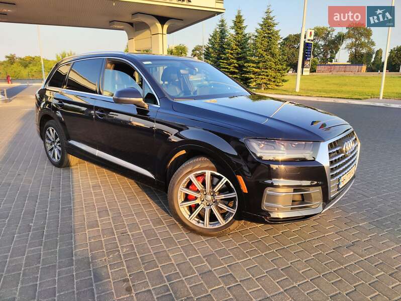 Внедорожник / Кроссовер Audi Q7 2016 в Одессе