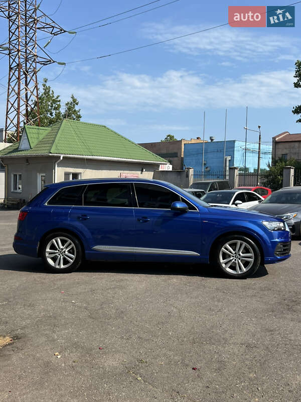 Позашляховик / Кросовер Audi Q7 2016 в Одесі
