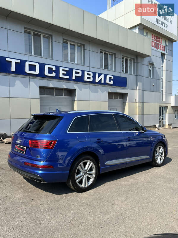 Позашляховик / Кросовер Audi Q7 2016 в Одесі
