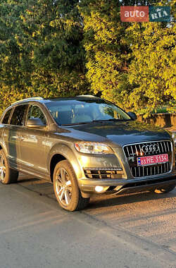 Внедорожник / Кроссовер Audi Q7 2013 в 