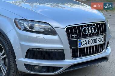 Позашляховик / Кросовер Audi Q7 2010 в 