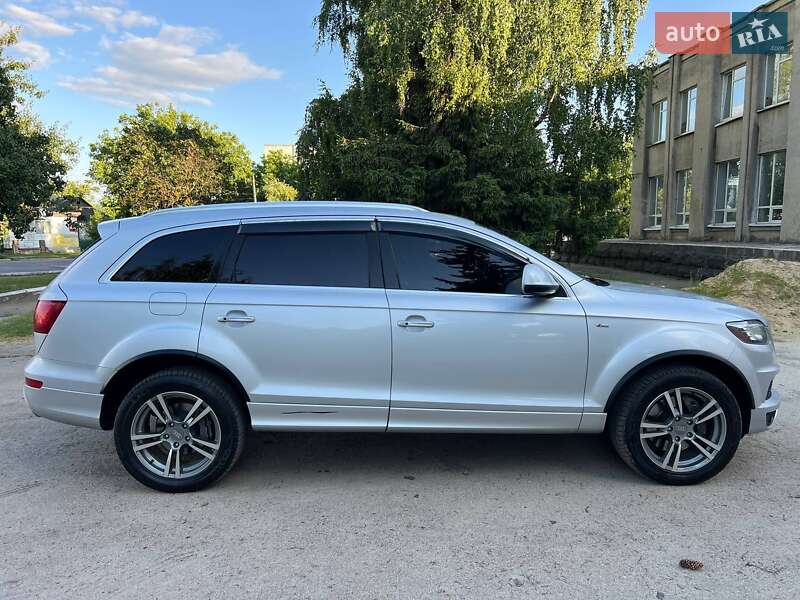 Позашляховик / Кросовер Audi Q7 2010 в Лисянці