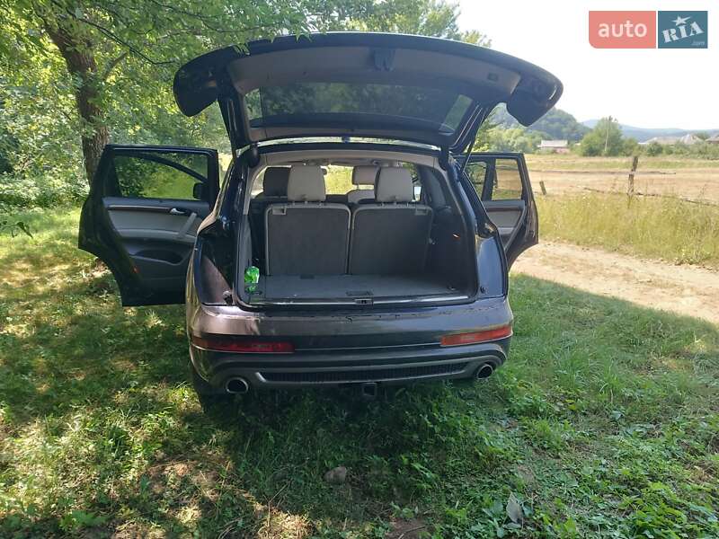 Внедорожник / Кроссовер Audi Q7 2013 в Мукачево