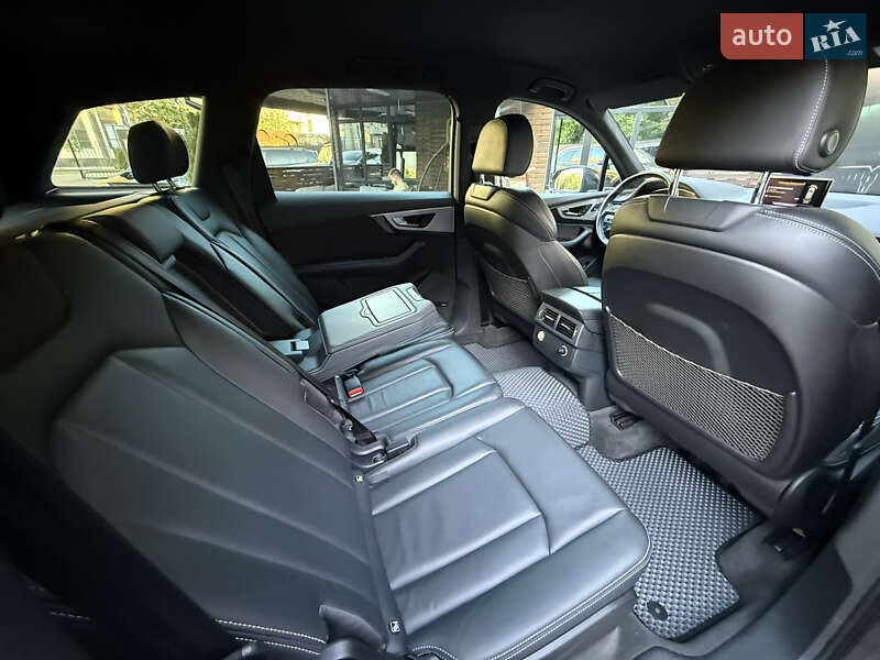 Внедорожник / Кроссовер Audi Q7 2016 в Киеве фото 42 Внедорожник / Кроссовер Audi Q7 2016 в Киеве