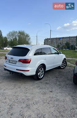 Внедорожник / Кроссовер Audi Q7 2013 в 