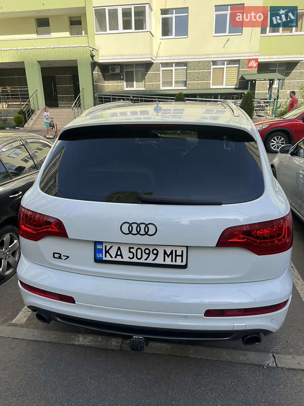 Позашляховик / Кросовер Audi Q7 2013 в Києві