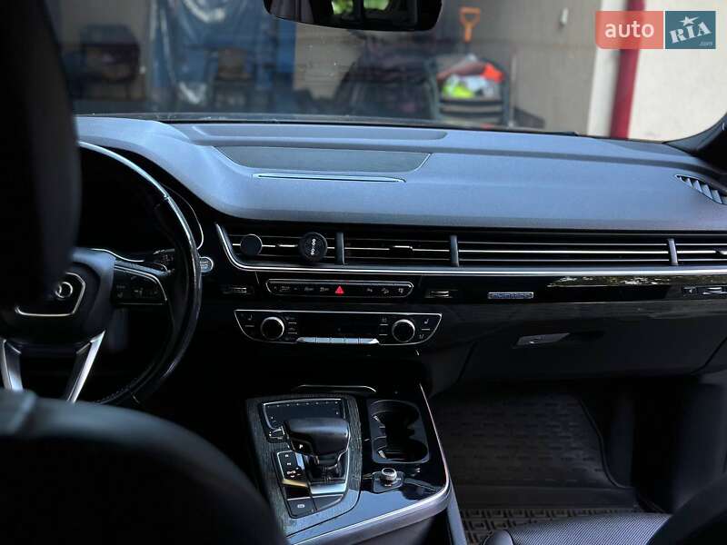 Внедорожник / Кроссовер Audi Q7 2016 в Львове